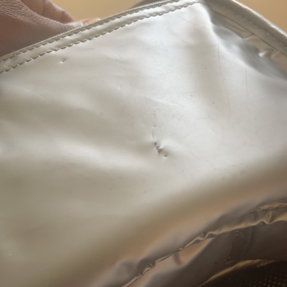 Damage to juicy lunchbox - Picture 2 of 2